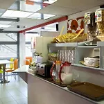 Premiere Classe Amiens Est - Otel