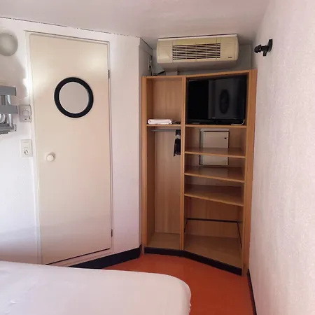 Premiere Classe Amiens Est - Hotel