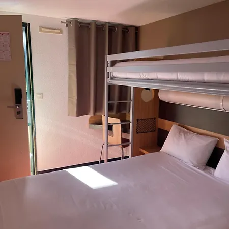 Premiere Classe Amiens Est - Hotel