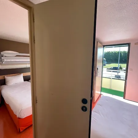 Hotel Premiere Classe Amiens Est - *