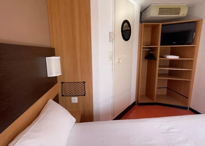 Premiere Classe Amiens Est -