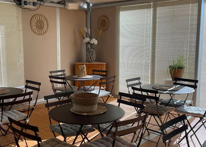 Premiere Classe Amiens Est - Hotel