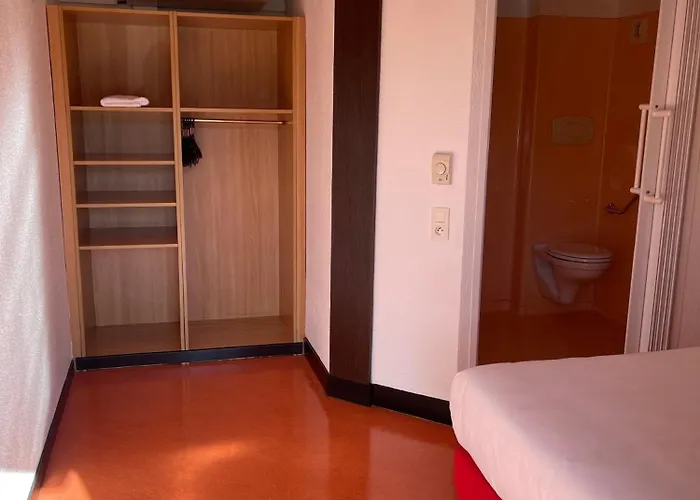 Premiere Classe Amiens Est - * Glisy