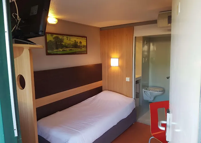 Premiere Classe Amiens Est - * Glisy