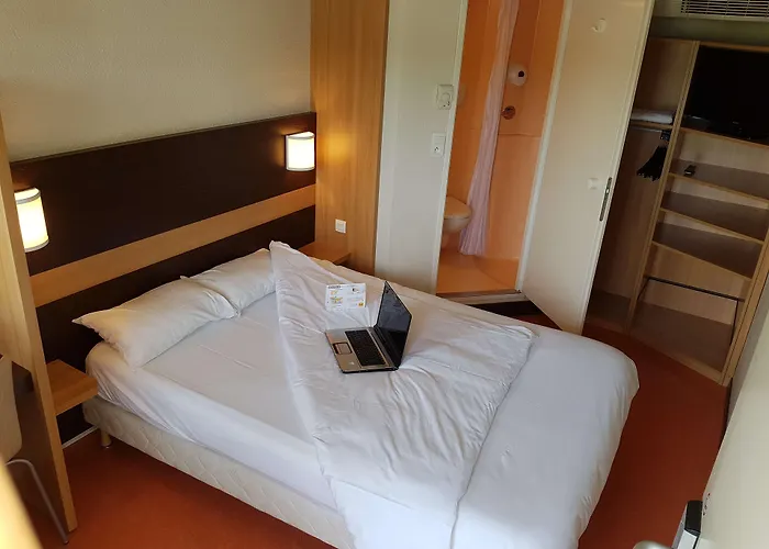 Premiere Classe Amiens Est -