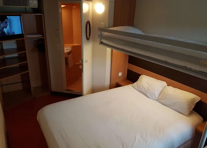 Premiere Classe Amiens Est - Hotel